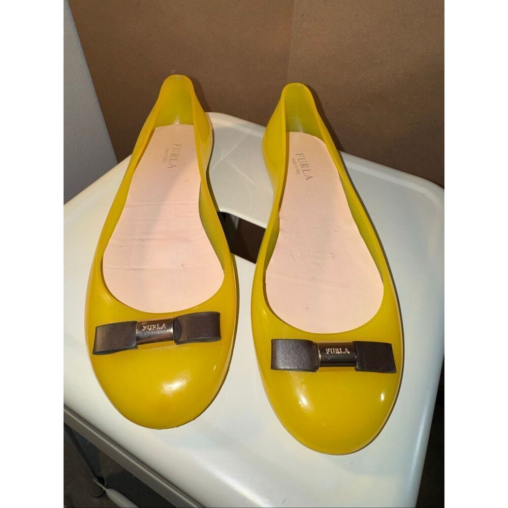 Furla Yellow Bow Accent Flats